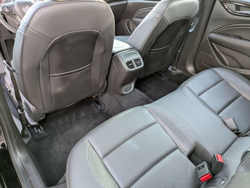 Thumbnail: 2018 Buick Regal - 12