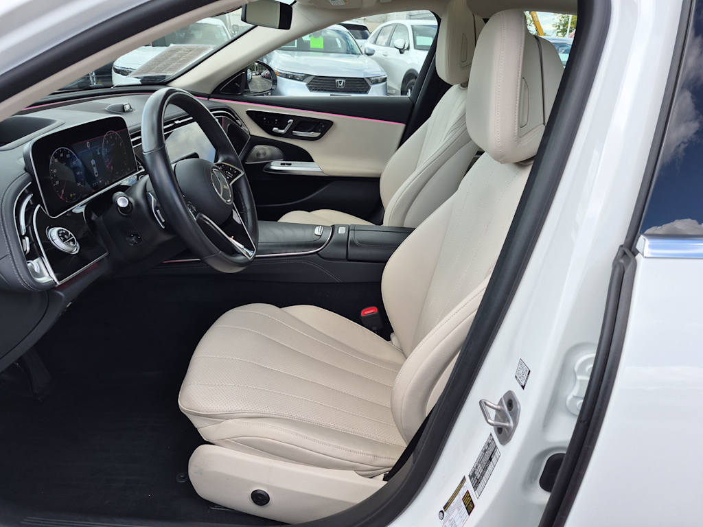 Thumbnail: 2024 Mercedes-Benz E-Class - 10