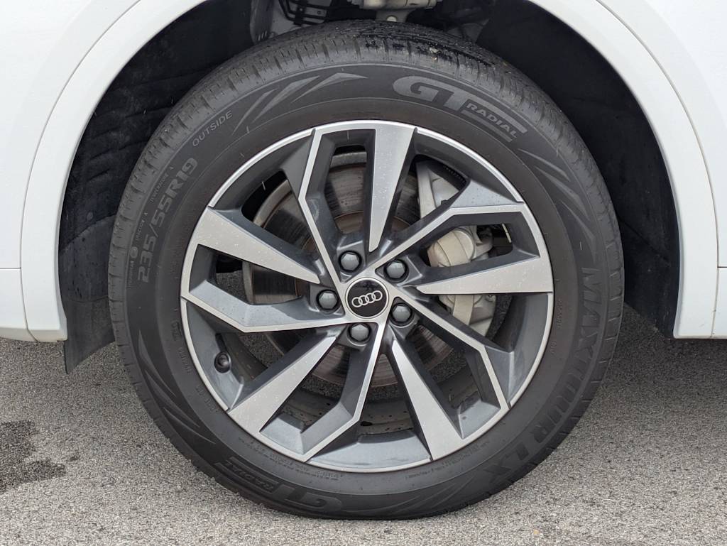 Thumbnail: 2023 Audi Q5 - 8