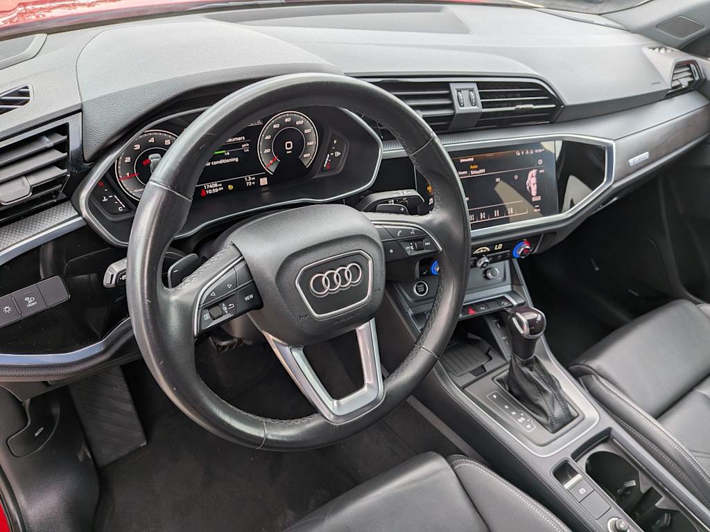 Thumbnail: 2024 Audi Q3 - 2