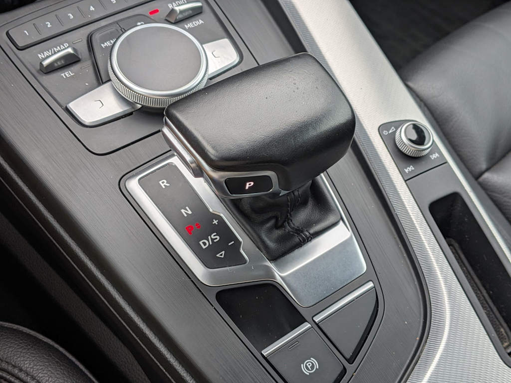 Thumbnail: 2017 Audi A4 - 33
