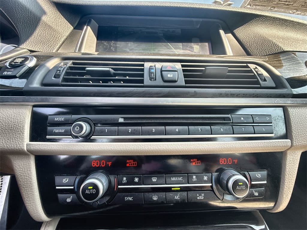 Thumbnail: 2014 BMW 5 Series - 29