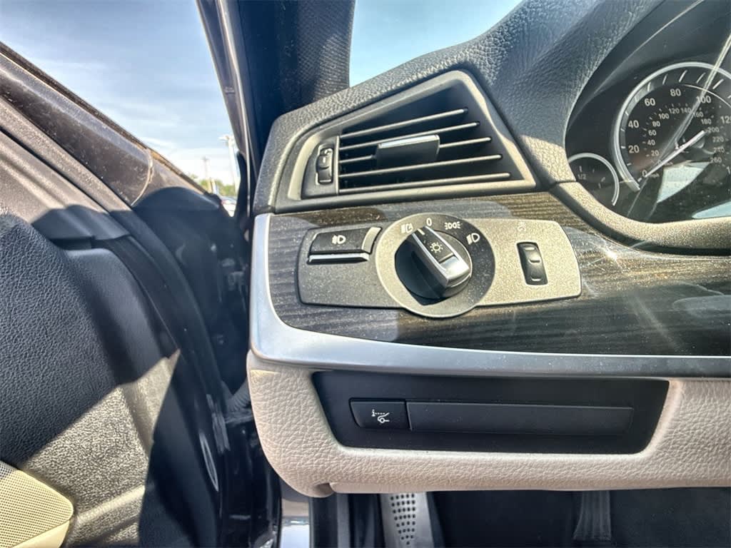 Thumbnail: 2014 BMW 5 Series - 22