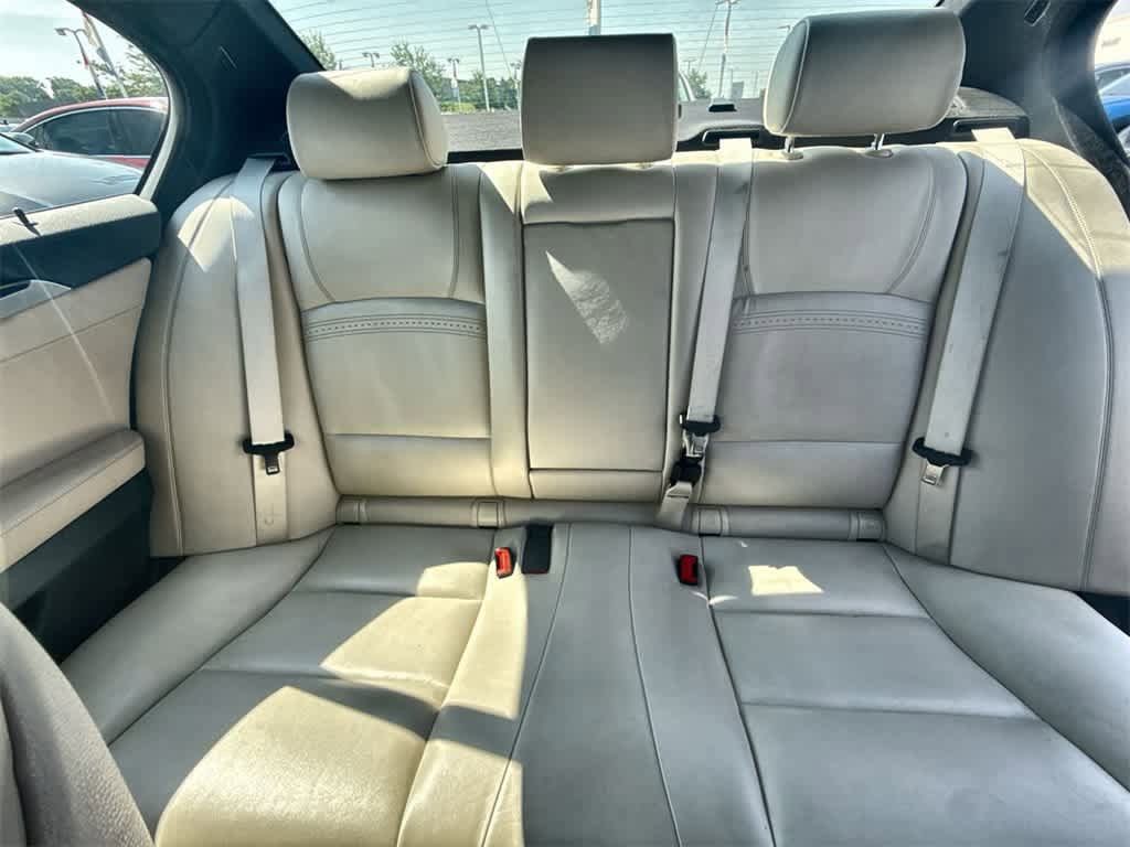 Thumbnail: 2014 BMW 5 Series - 25