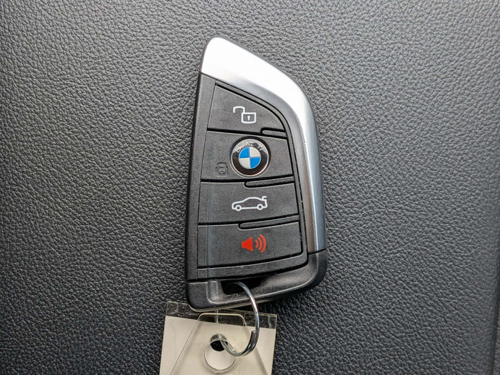Thumbnail: 2022 BMW 3 Series - 18