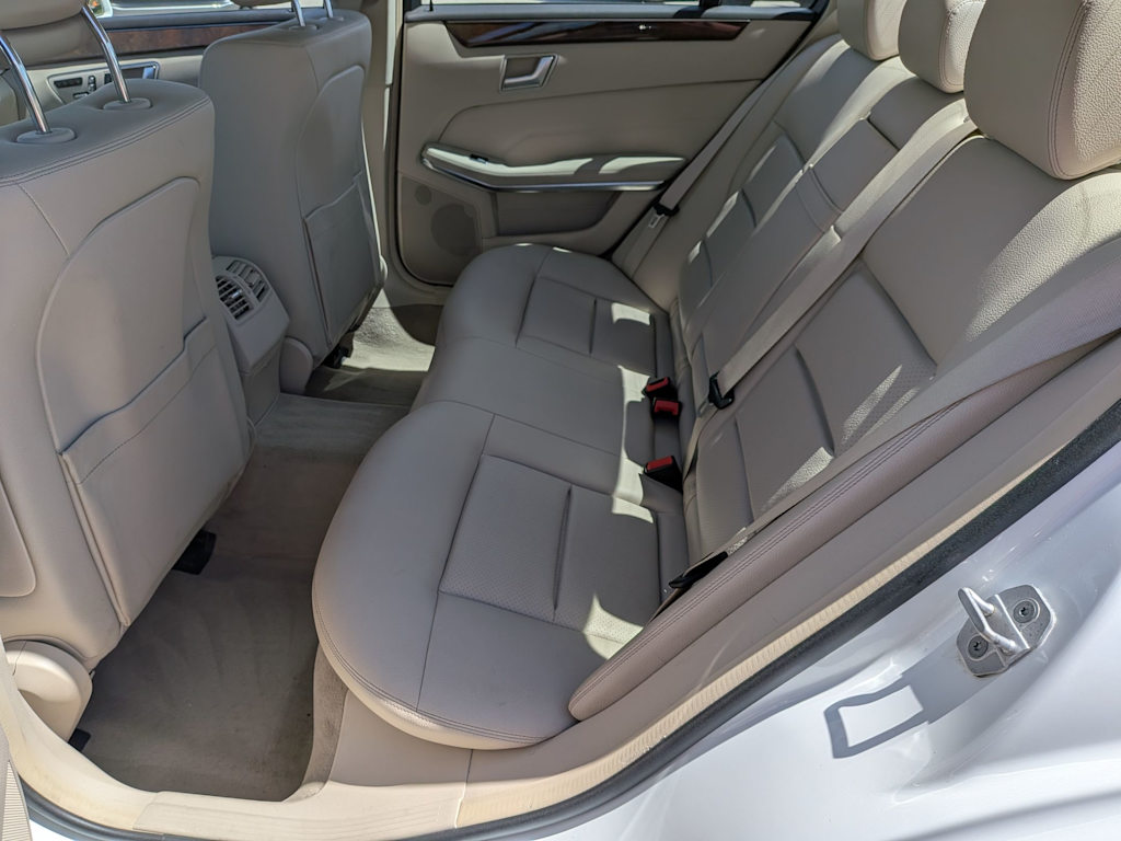 Thumbnail: 2014 Mercedes-Benz E-Class - 25