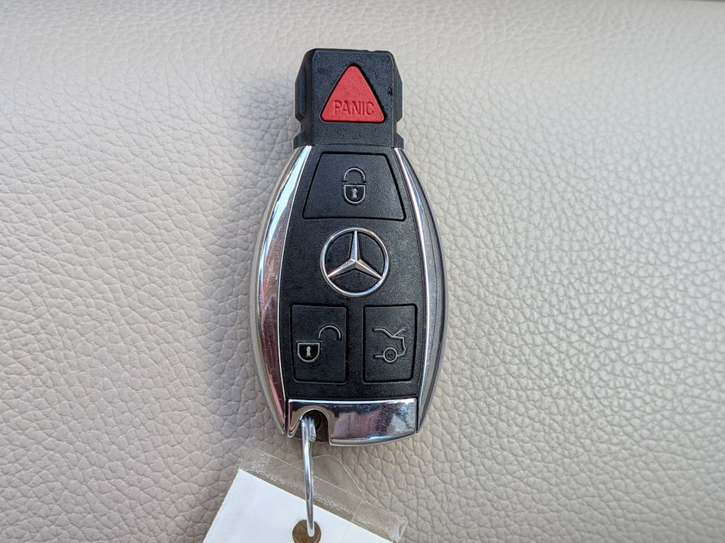 Thumbnail: 2014 Mercedes-Benz E-Class - 31