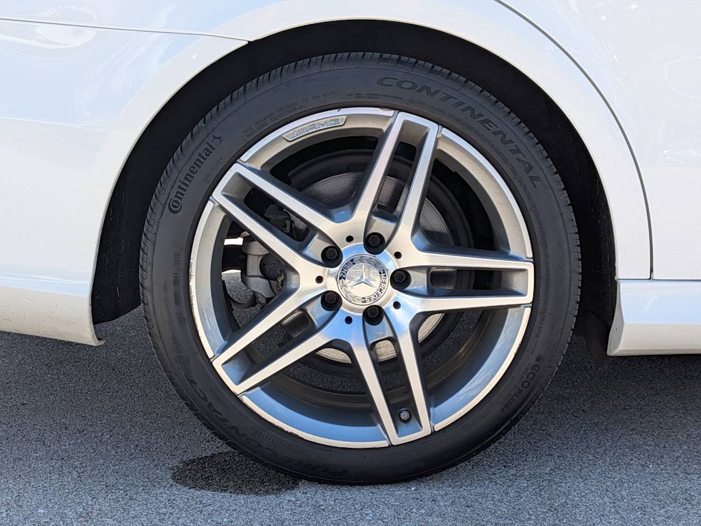 Thumbnail: 2014 Mercedes-Benz E-Class - 23