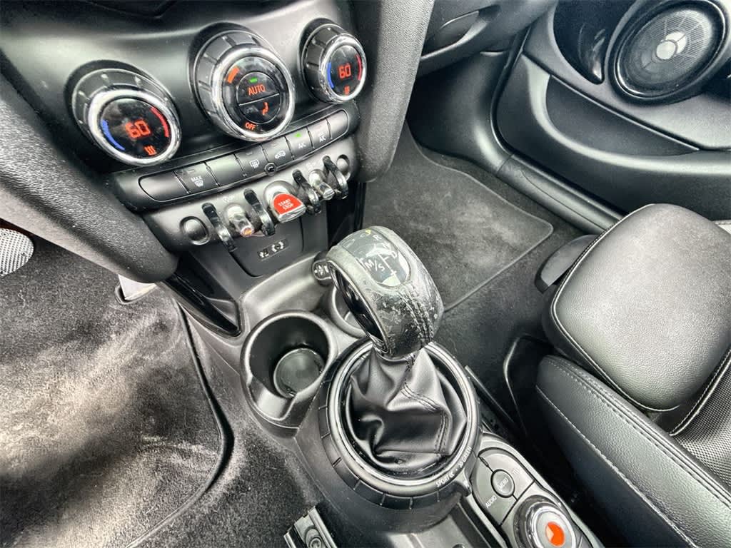 2017 MINI Cooper S 32