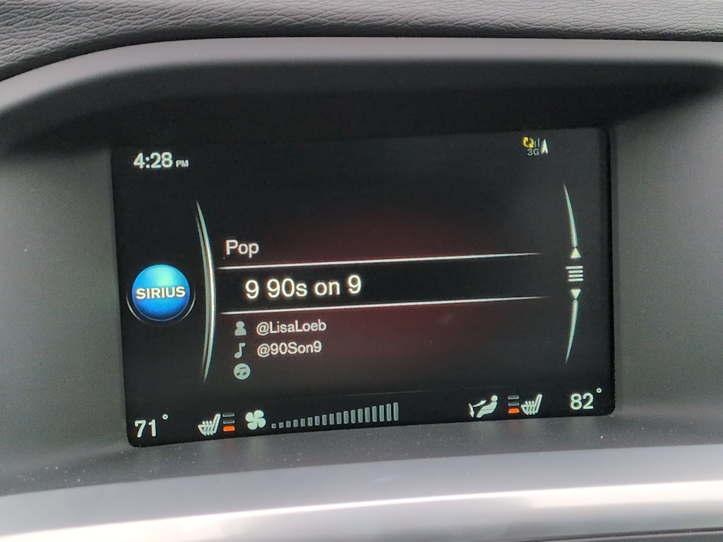 Thumbnail: 2017 Volvo V60 - 13