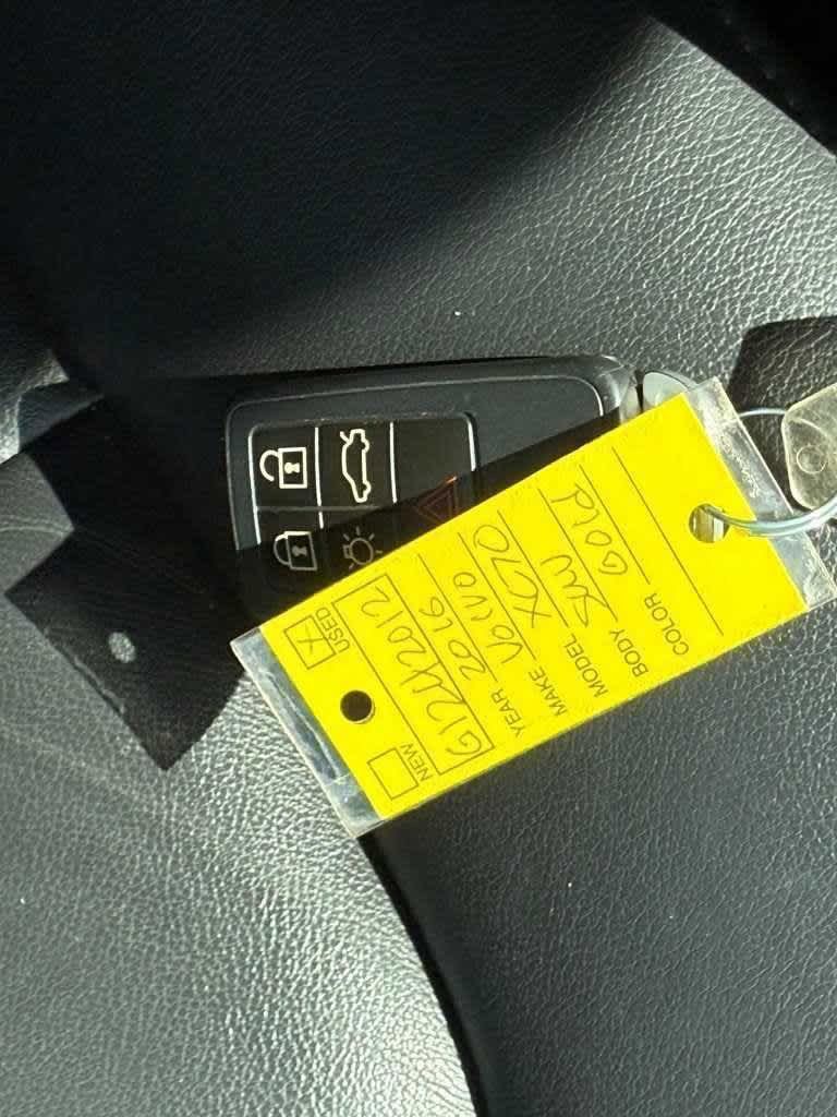 Thumbnail: 2016 Volvo XC70 - 15