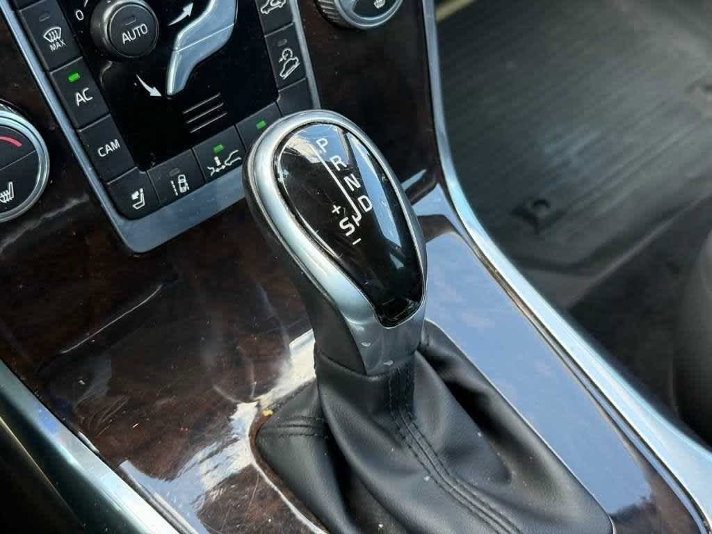 Thumbnail: 2016 Volvo XC70 - 23