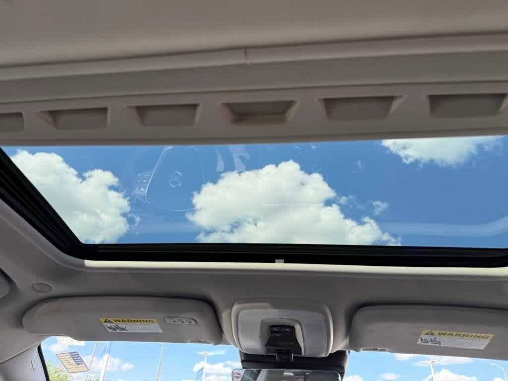 Thumbnail: 2016 Volvo XC70 - 19