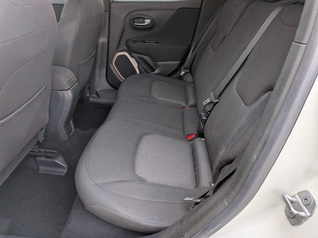 Thumbnail: 2015 Jeep Renegade - 25