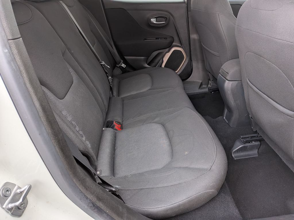 Thumbnail: 2015 Jeep Renegade - 26