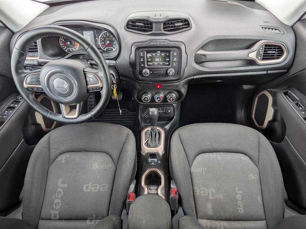 Thumbnail: 2015 Jeep Renegade - 9