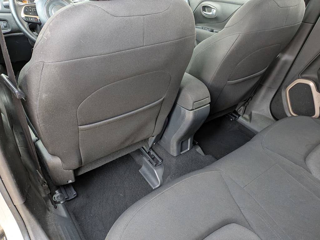 Thumbnail: 2015 Jeep Renegade - 12