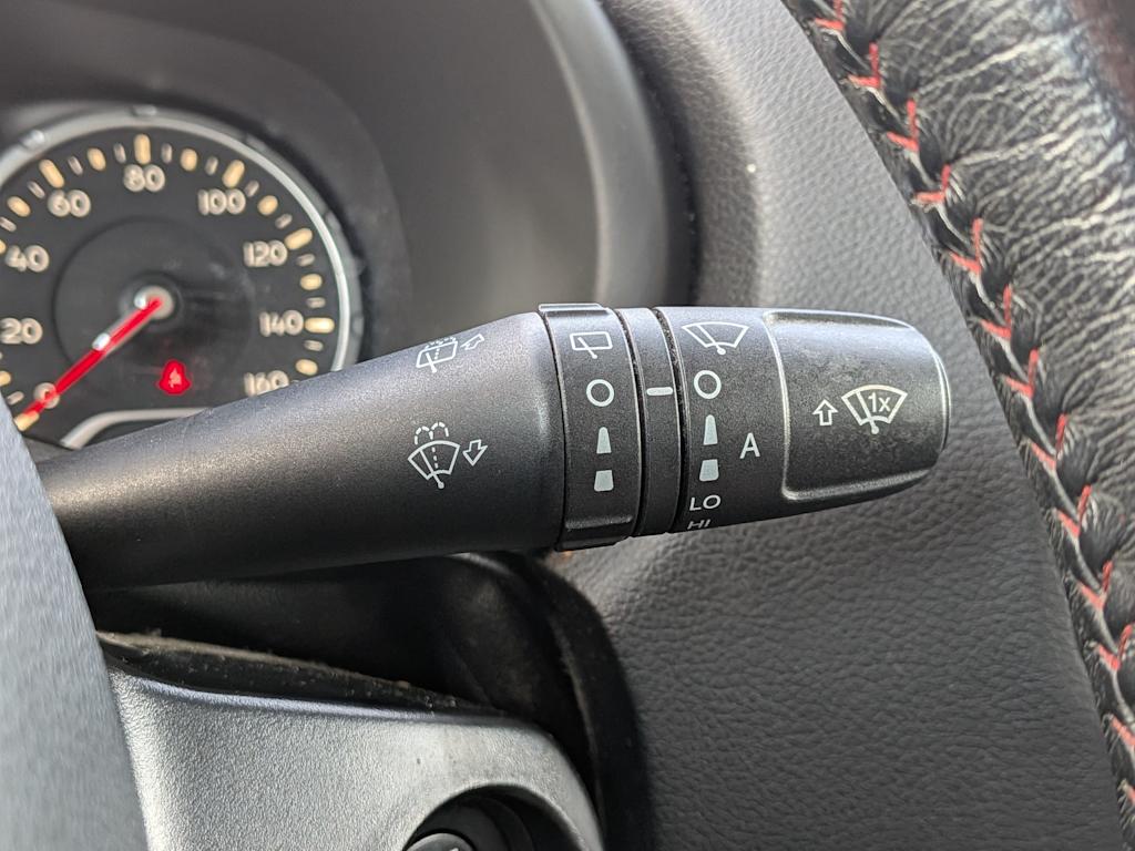 Thumbnail: 2019 Jeep Renegade - 30