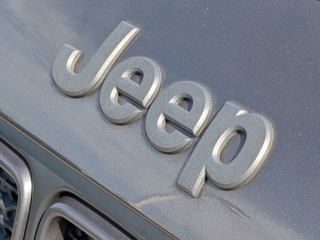Thumbnail: 2019 Jeep Renegade - 7