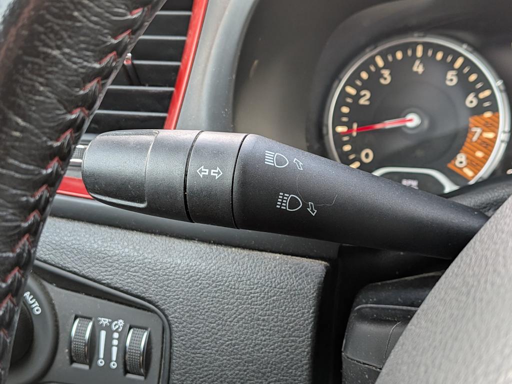 Thumbnail: 2019 Jeep Renegade - 31
