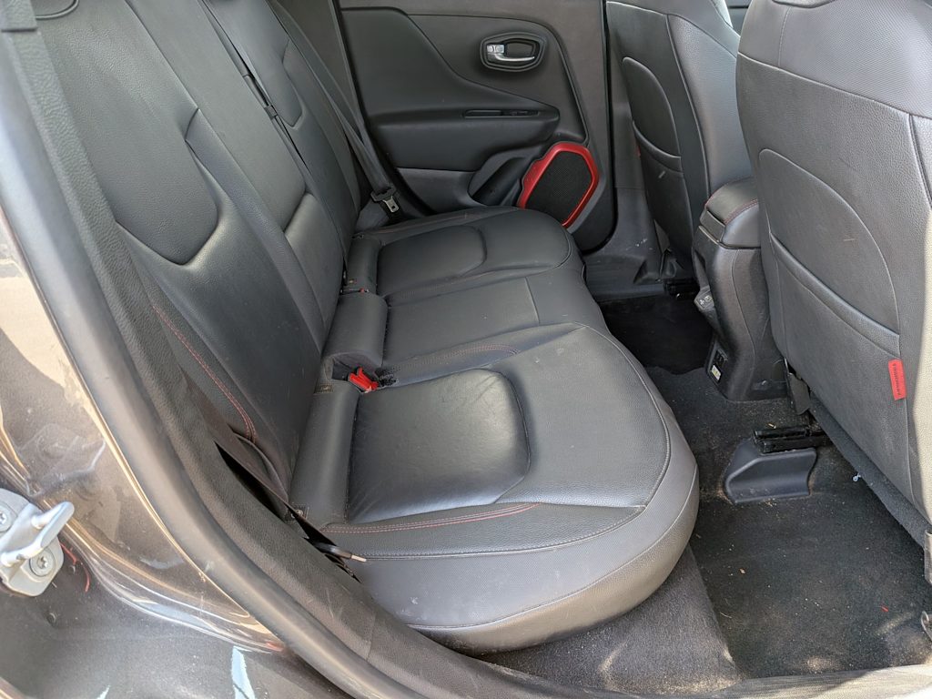 Thumbnail: 2019 Jeep Renegade - 27