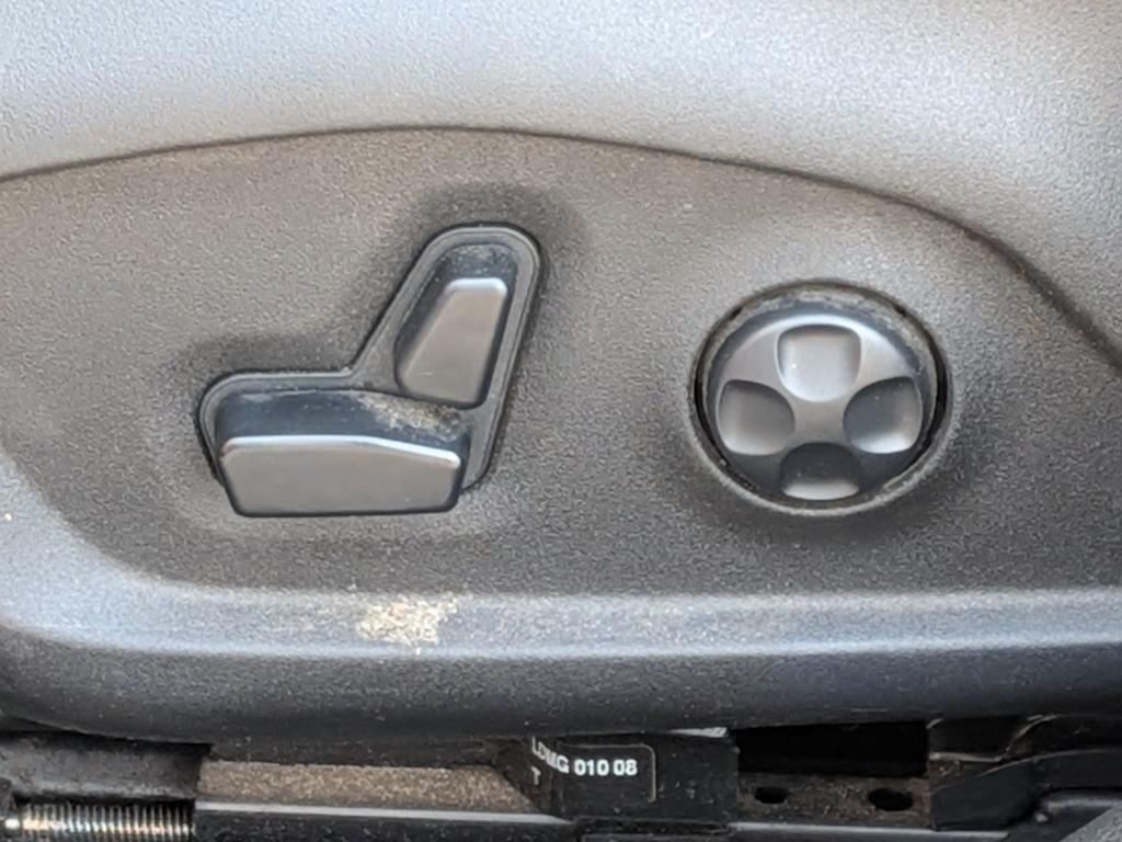 Thumbnail: 2019 Jeep Renegade - 25