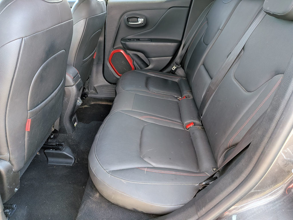Thumbnail: 2019 Jeep Renegade - 26