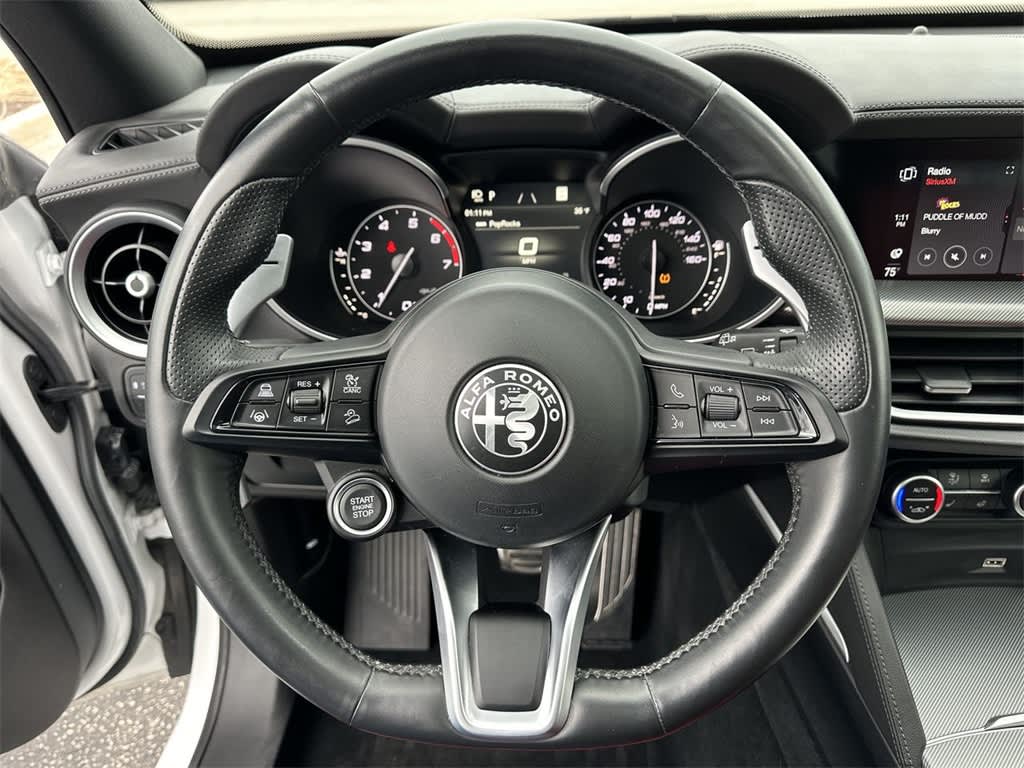 2022 Alfa Romeo Stelvio Ti 9