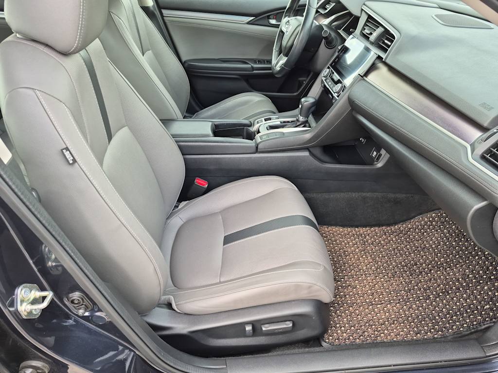 Thumbnail: 2016 Honda Civic - 10