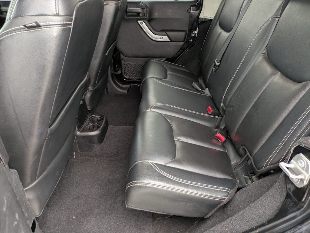 Thumbnail: 2014 Jeep Wrangler - 23