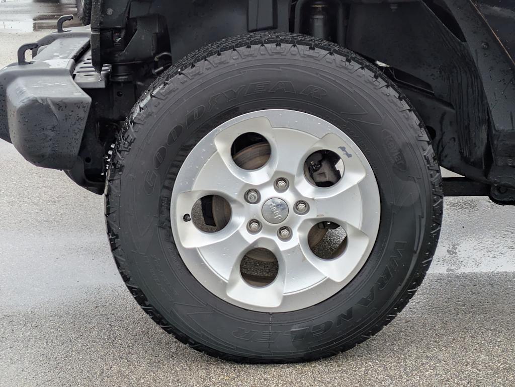 Thumbnail: 2014 Jeep Wrangler - 8