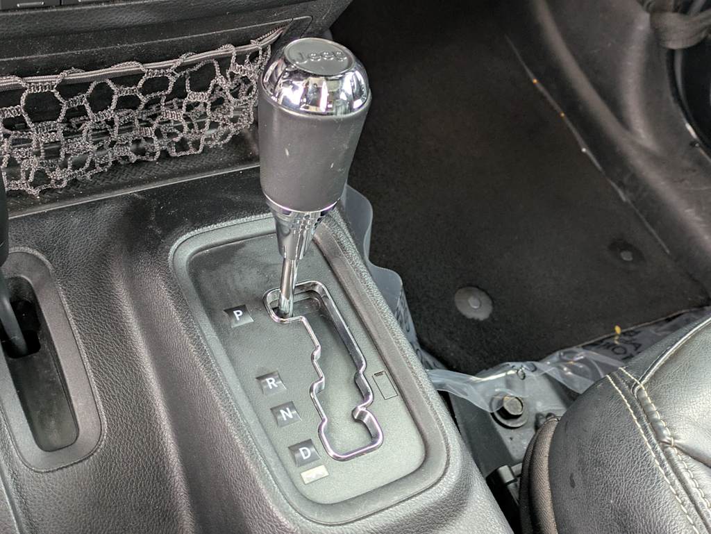 Thumbnail: 2014 Jeep Wrangler - 15