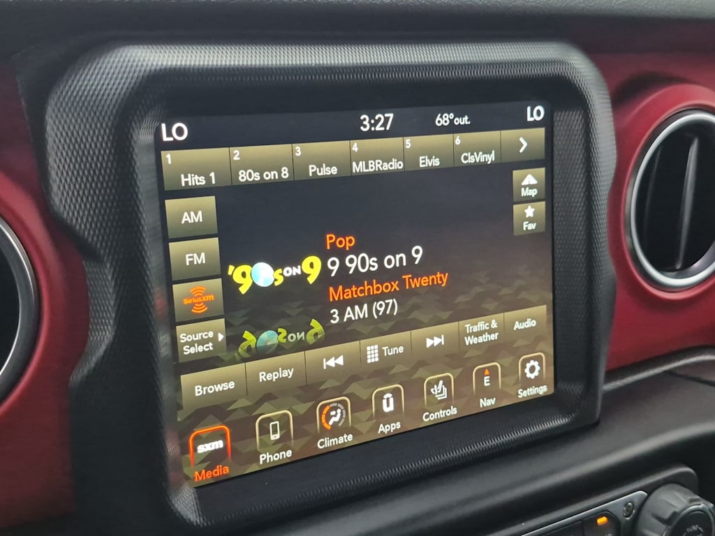 Thumbnail: 2020 Jeep Wrangler - 14