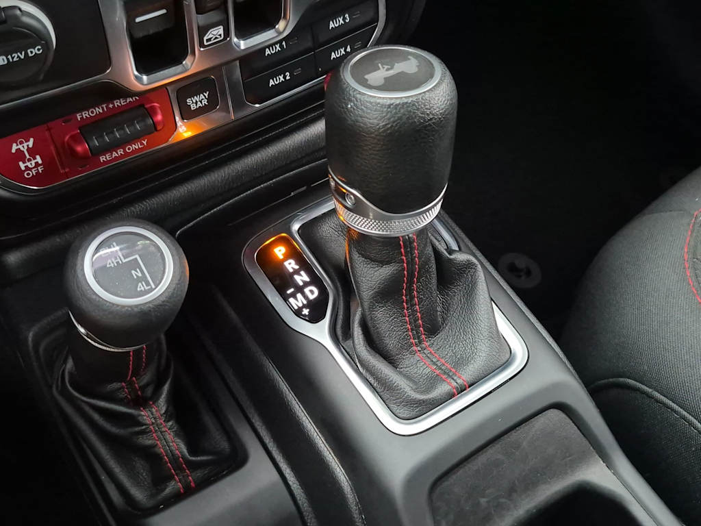 Thumbnail: 2020 Jeep Wrangler - 15
