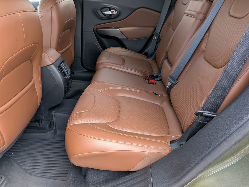 Thumbnail: 2019 Jeep Cherokee - 26