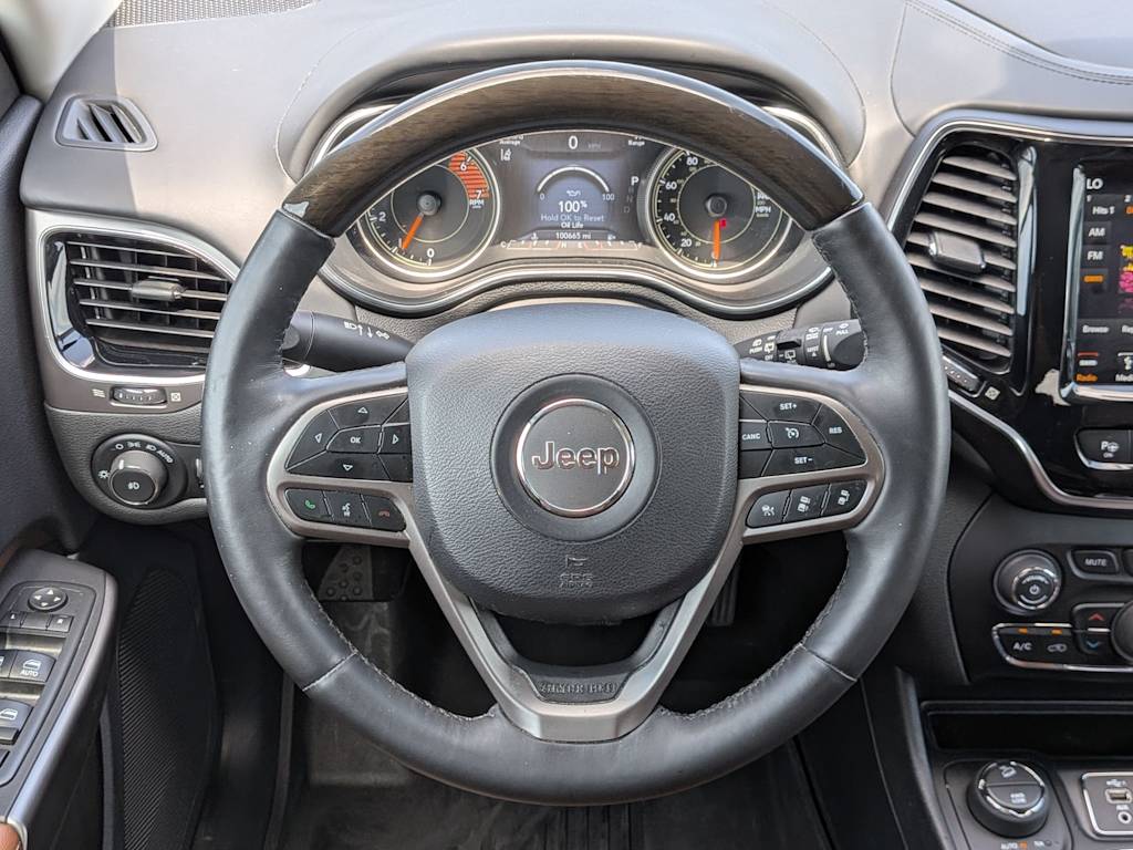 Thumbnail: 2019 Jeep Cherokee - 12