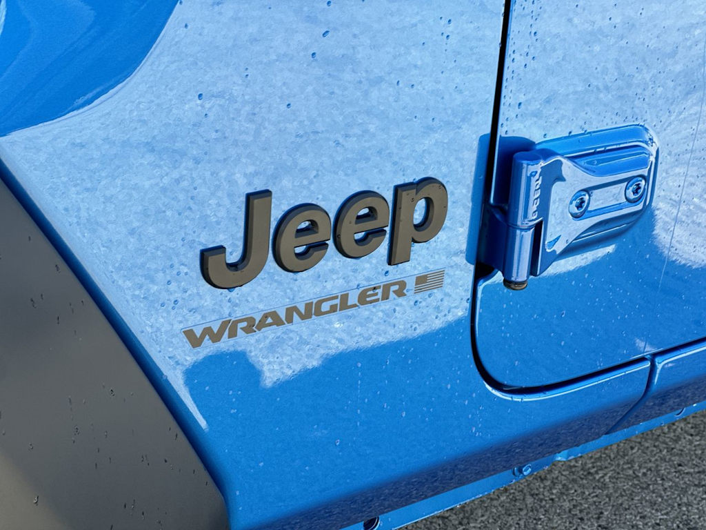 2024 Jeep Wrangler Sport 7