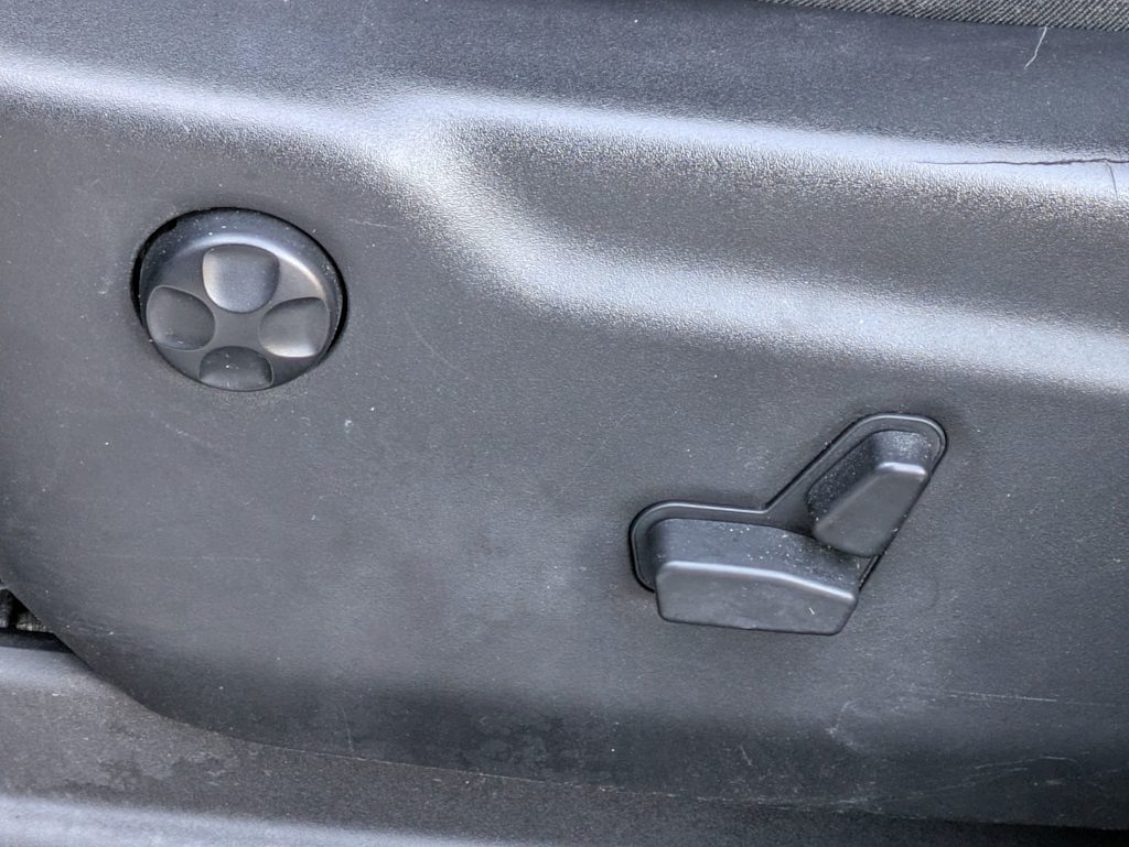 Thumbnail: 2018 Dodge Durango - 23