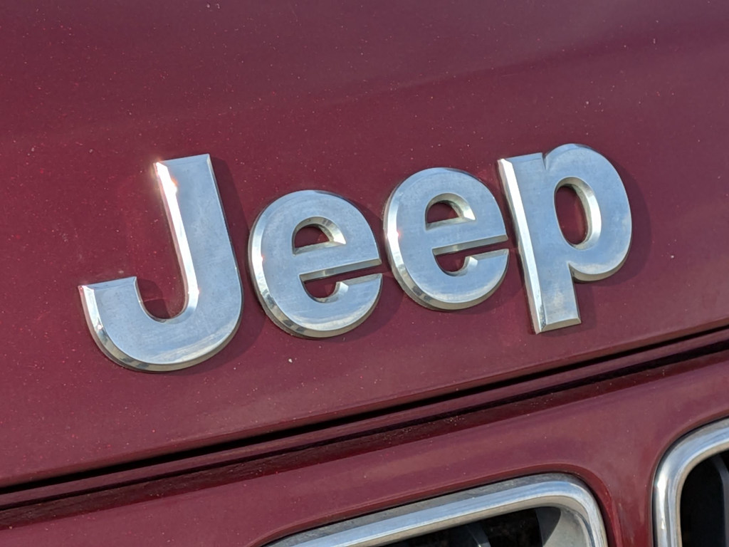 Thumbnail: 2016 Jeep Grand Cherokee - 23