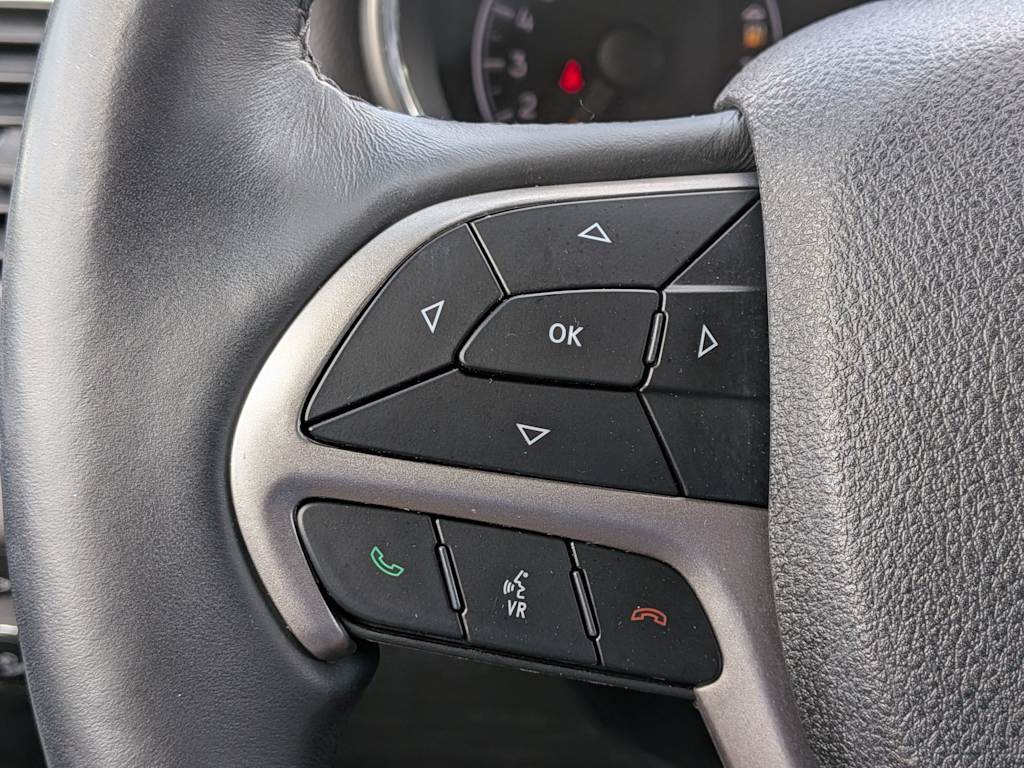 Thumbnail: 2018 Jeep Grand Cherokee - 29