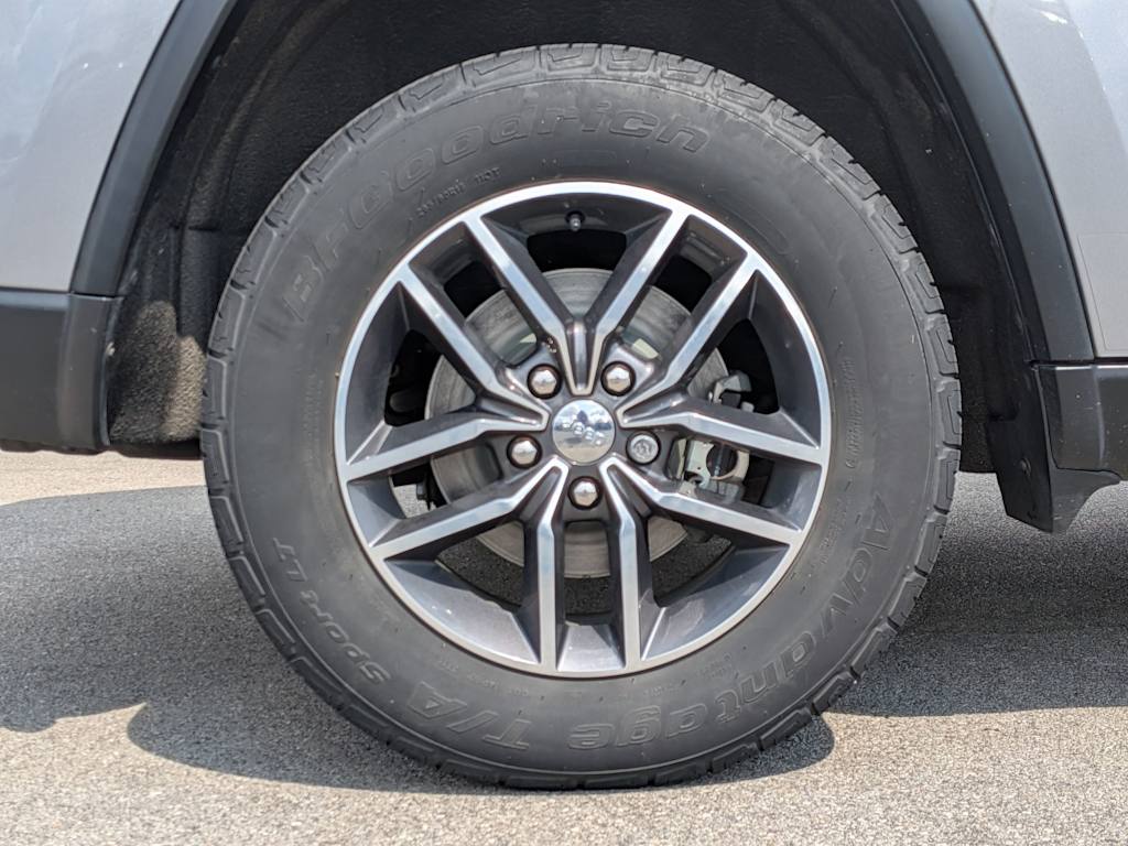 Thumbnail: 2018 Jeep Grand Cherokee - 8