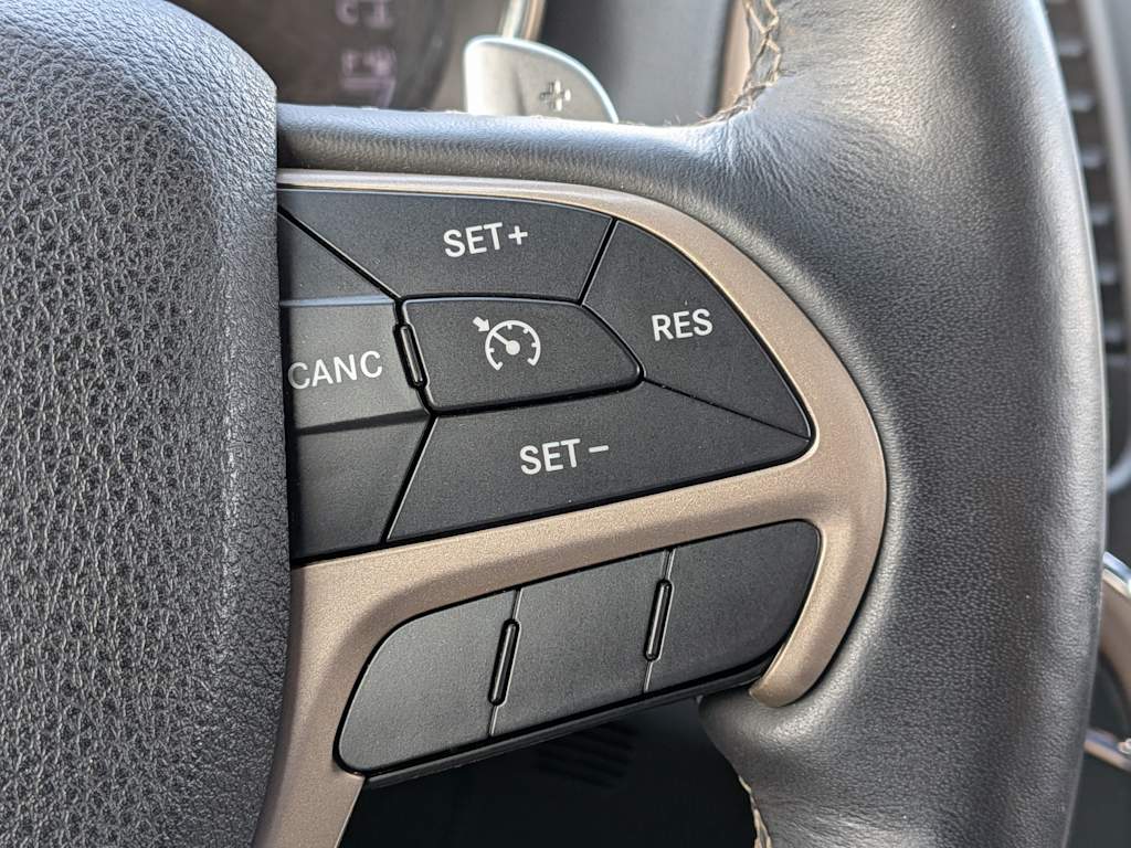 Thumbnail: 2016 Jeep Grand Cherokee - 29