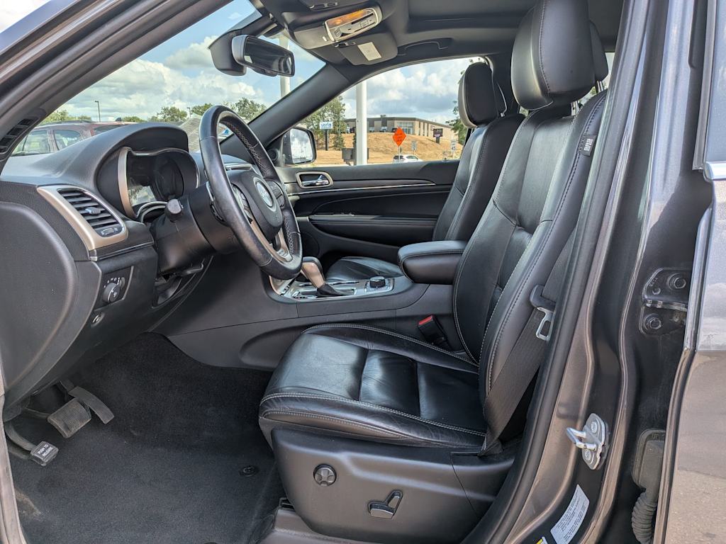 Thumbnail: 2016 Jeep Grand Cherokee - 9
