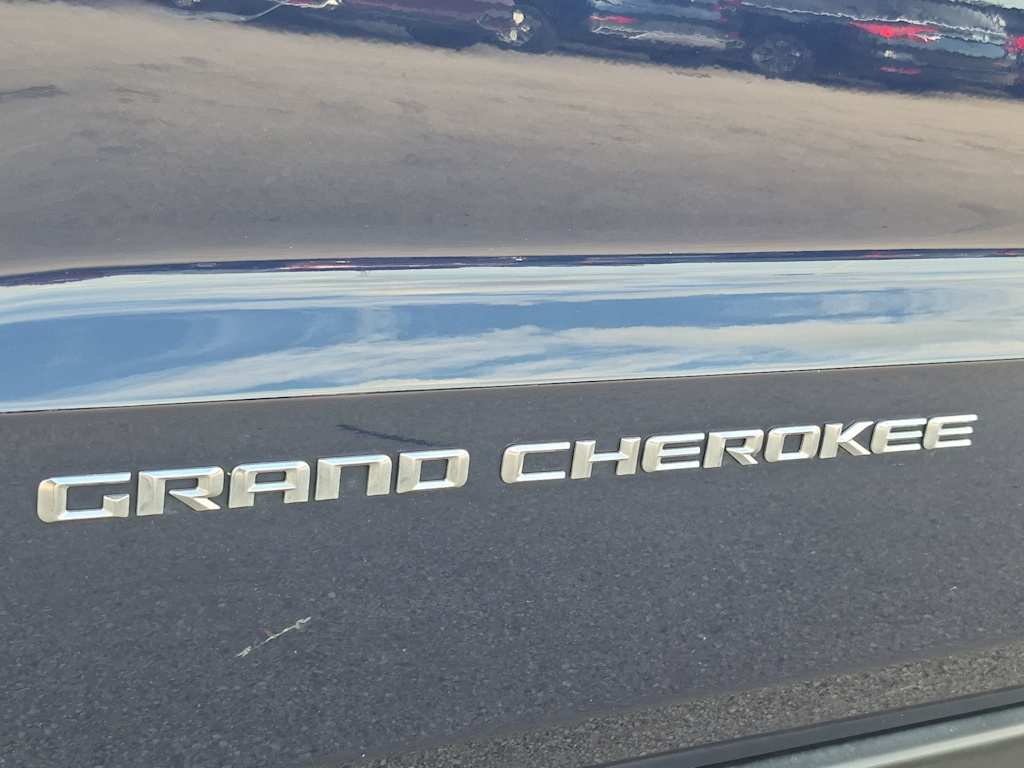 Thumbnail: 2015 Jeep Grand Cherokee - 7