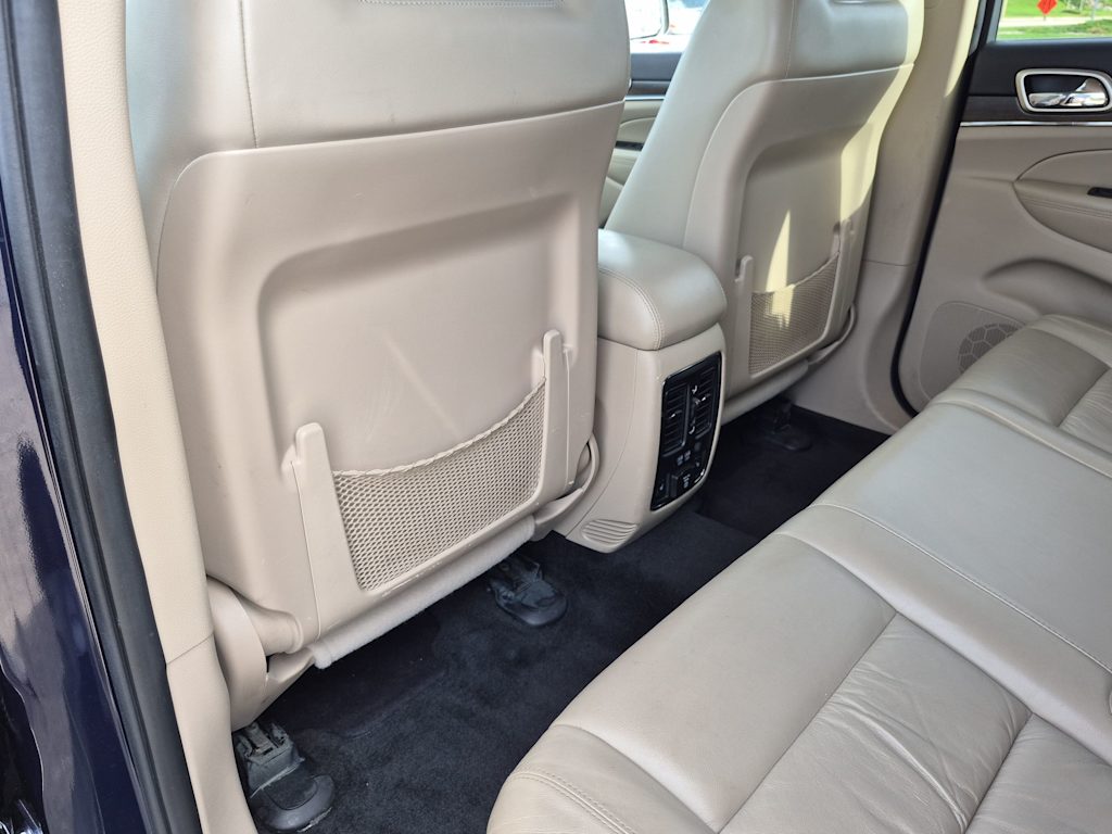Thumbnail: 2015 Jeep Grand Cherokee - 12