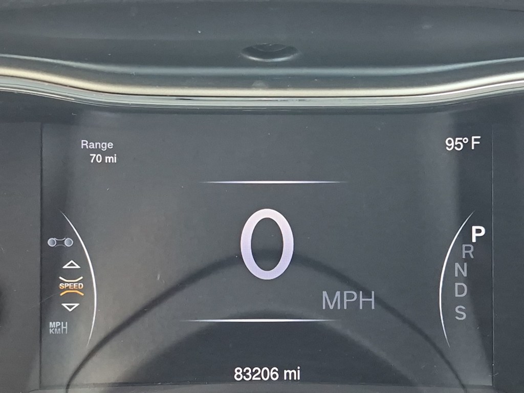 Thumbnail: 2015 Jeep Grand Cherokee - 32
