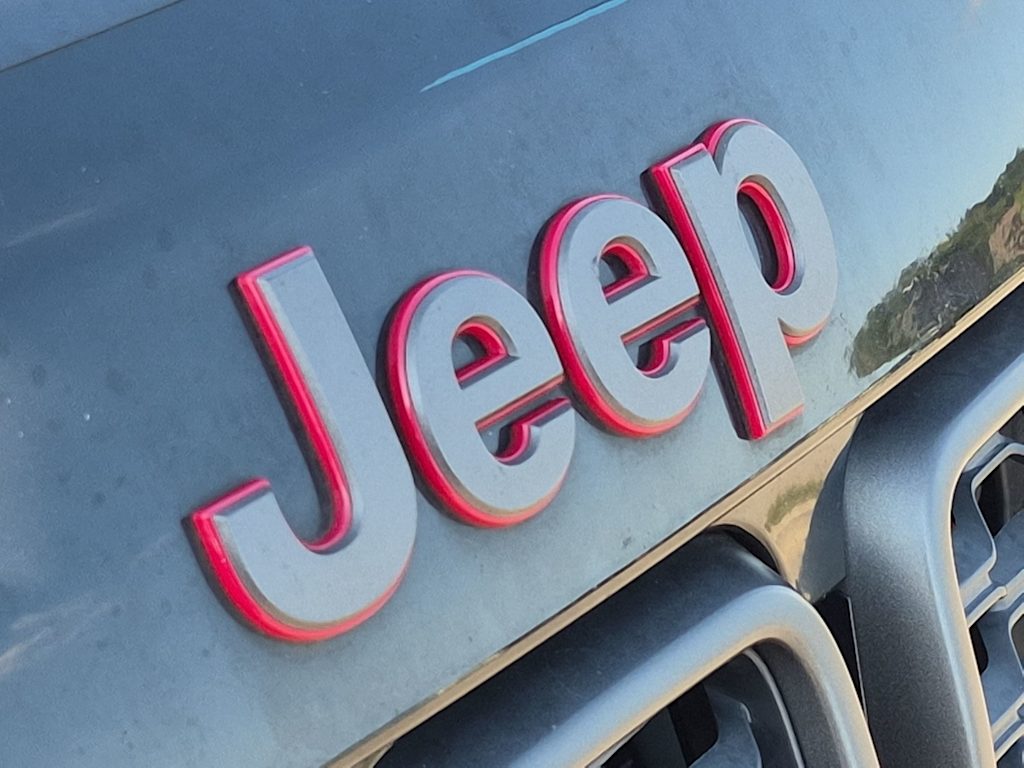 Thumbnail: 2020 Jeep Grand Cherokee - 23