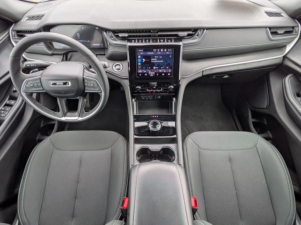 Thumbnail: 2025 Jeep Grand Cherokee - 8