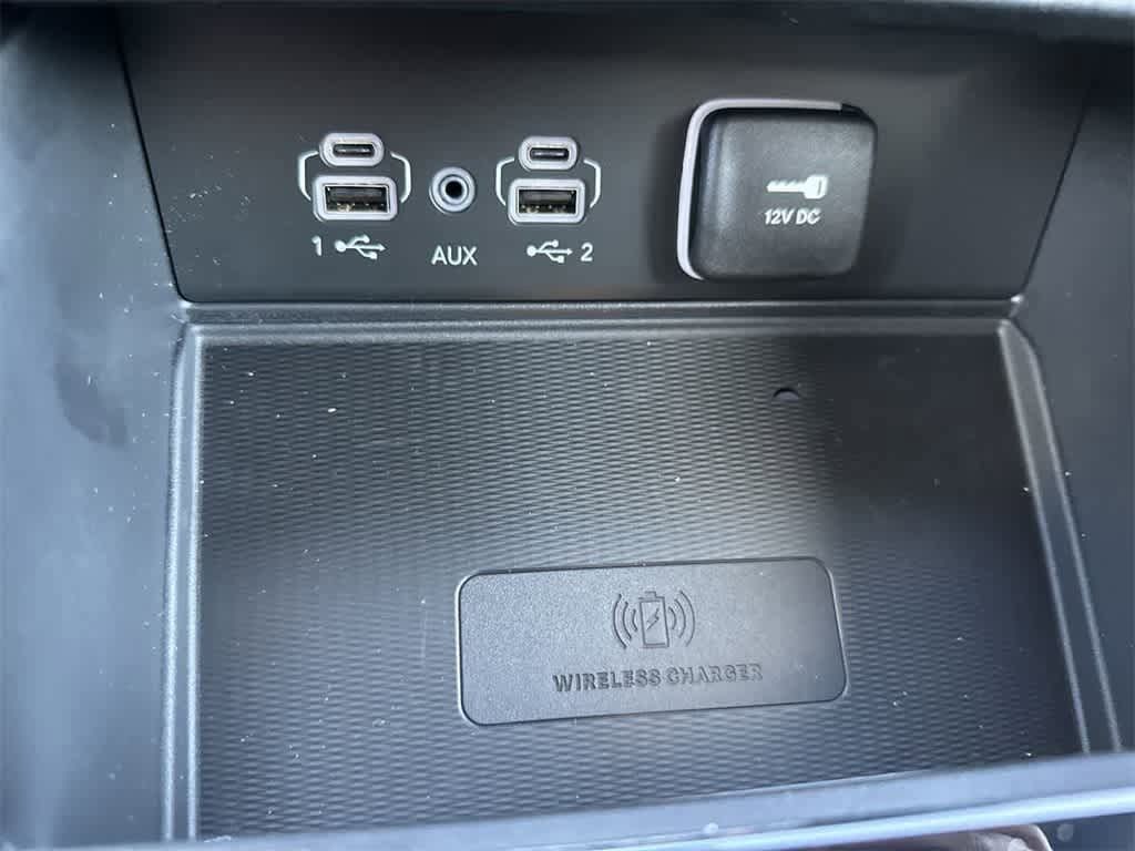 Thumbnail: 2025 Jeep Grand Cherokee - 25