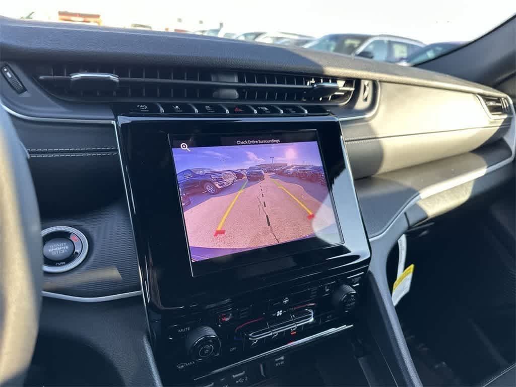 Thumbnail: 2025 Jeep Grand Cherokee - 12